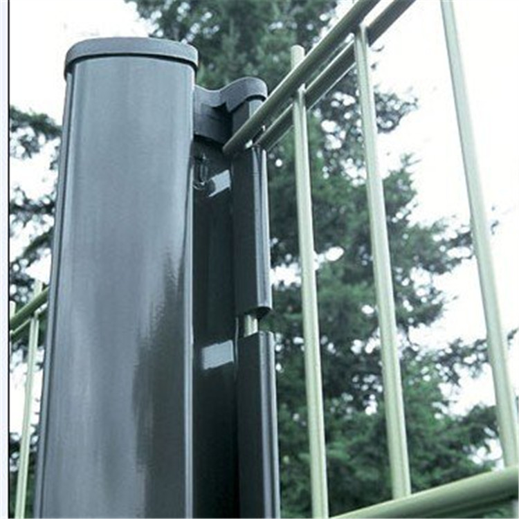 桃形柱護(hù)欄網(wǎng)案例展示圖片4 桃形柱護(hù)欄網(wǎng)案例展示圖片4