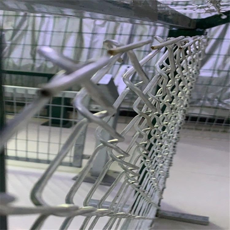 鋁包鋼機(jī)場(chǎng)圍界案例展示圖片1 鋁包鋼機(jī)場(chǎng)圍界案例展示圖片1