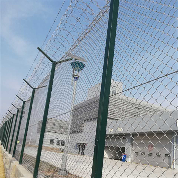 鋁包鋼機(jī)場(chǎng)圍界案例展示圖片4 鋁包鋼機(jī)場(chǎng)圍界案例展示圖片4