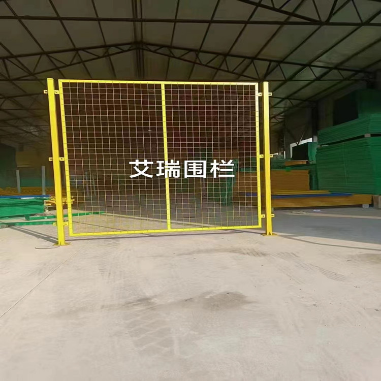 可移動(dòng)式車間隔離網(wǎng)圖片2 可移動(dòng)式車間隔離網(wǎng)圖片2