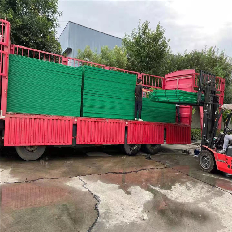 養(yǎng)殖水庫護(hù)欄網(wǎng)圖片2